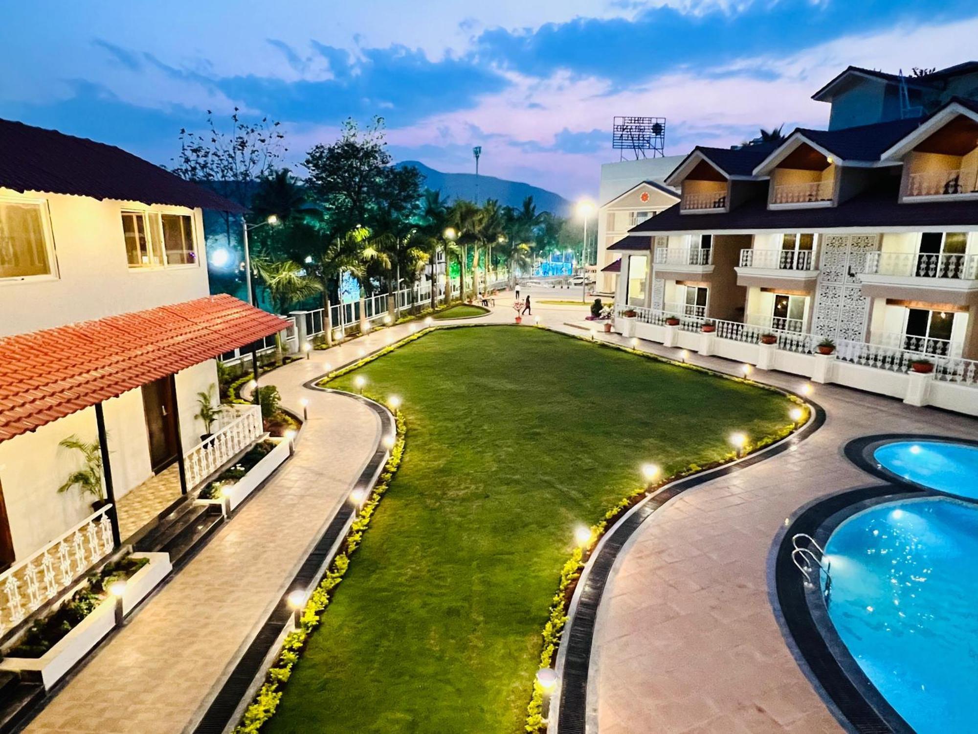 The Grand Leela Resort Khopoli Exterior photo