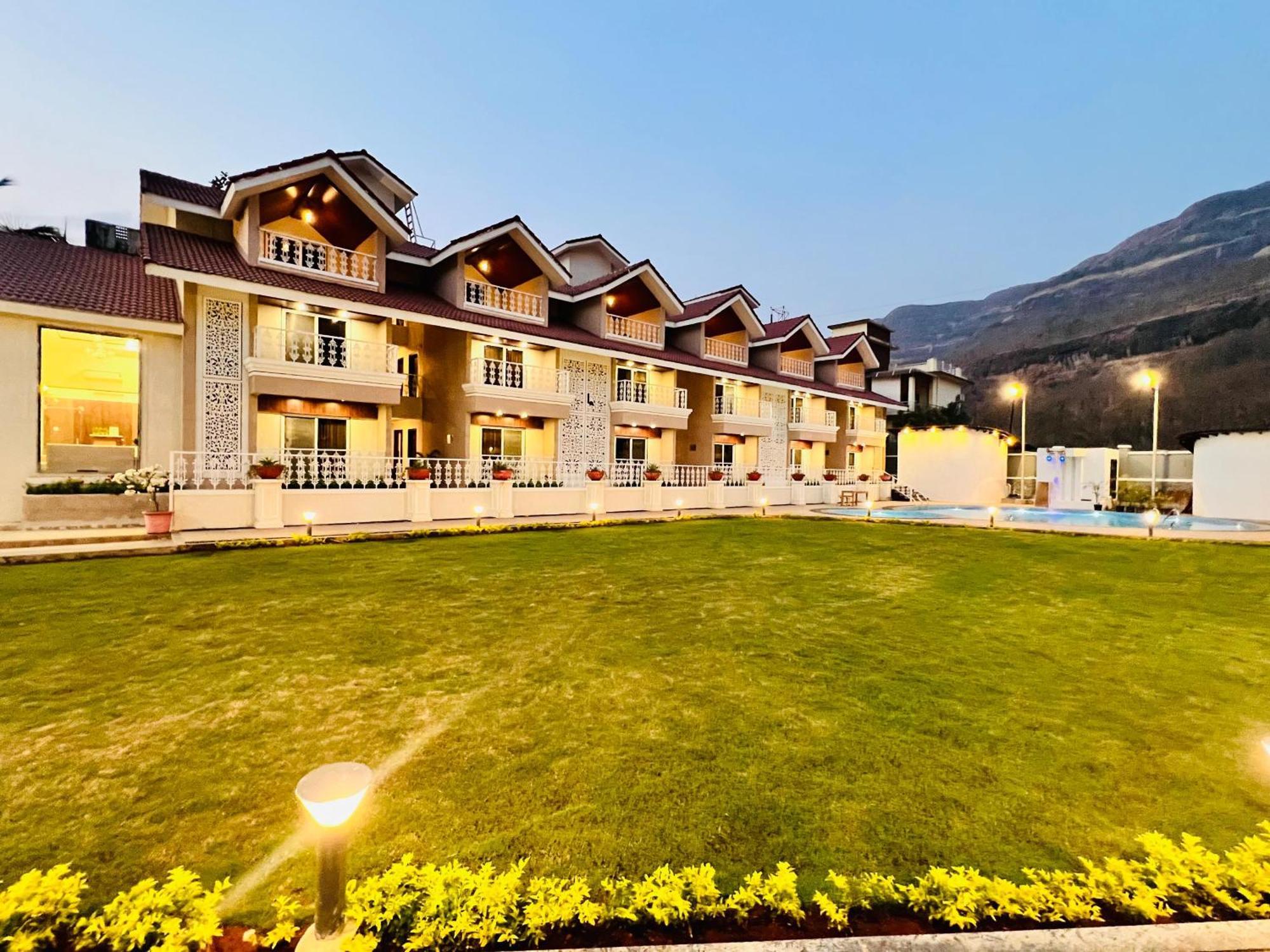 The Grand Leela Resort Khopoli Exterior photo